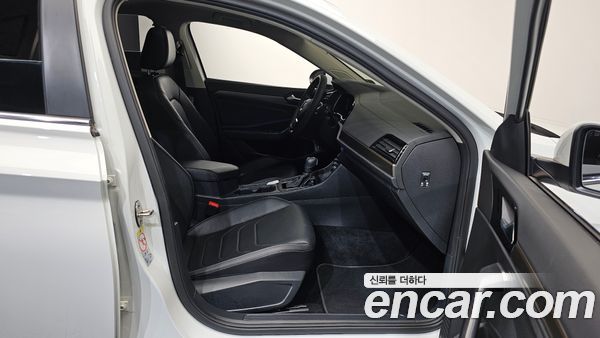 Volkswagen Jetta 2021, фото 15