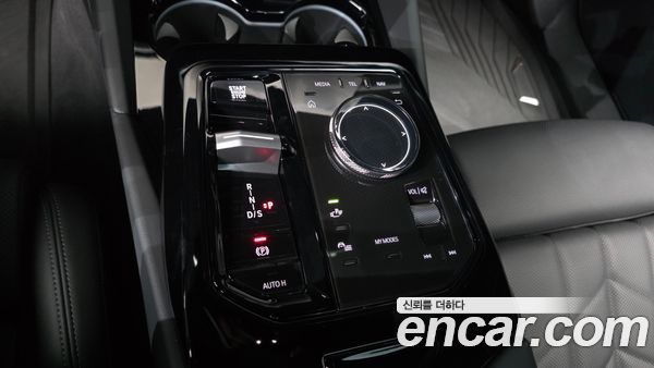 BMW 5 Series 2024, фото 12