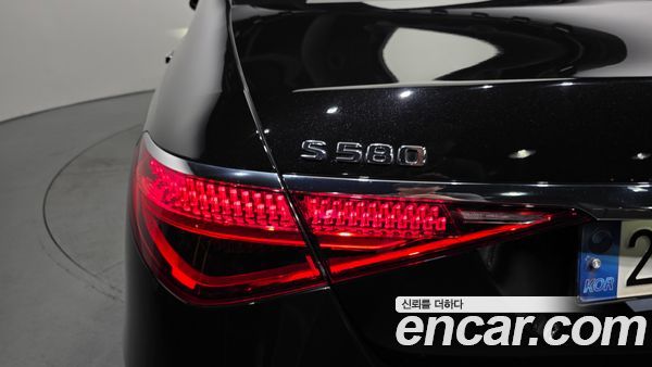 Mercedes-Benz S-Class 2021, фото 9