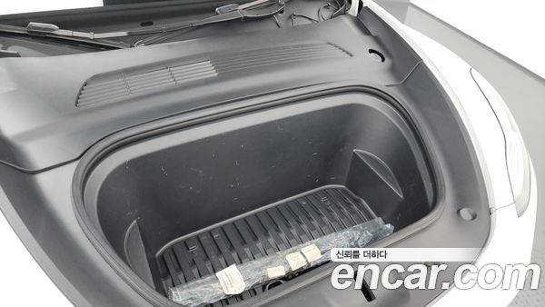 Tesla Model Y 2021, фото 6