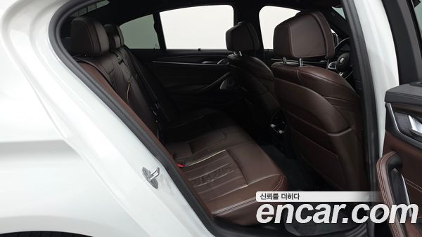 BMW 5 Series 2021, фото 12