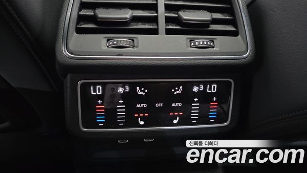 Audi A6 2022, фото 29