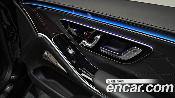 Mercedes-Benz S-Class 2023, фото 31