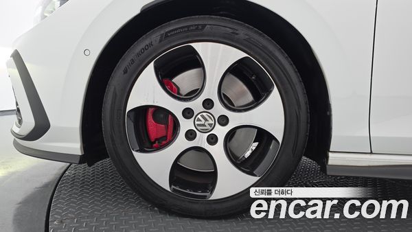 Volkswagen Golf 2022, фото 5