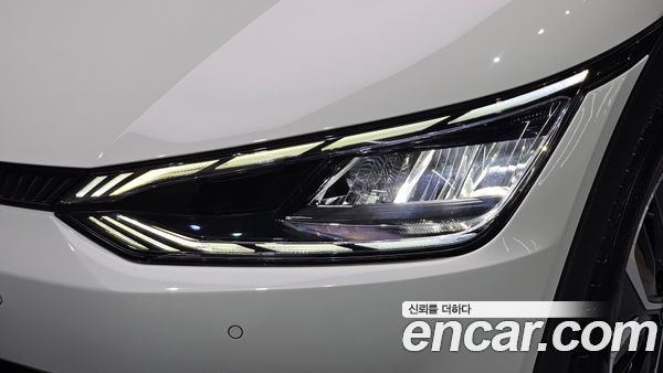 Kia EV6 2022, фото 8