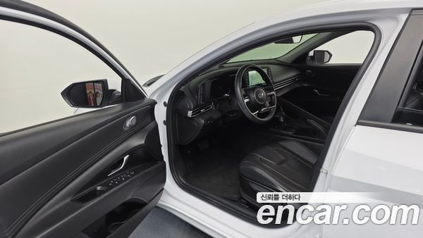 Hyundai Elantra 2021, фото 13