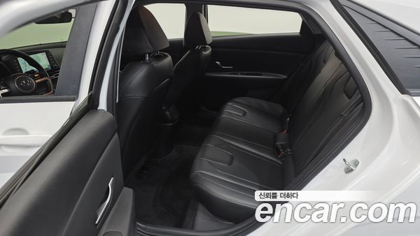 Hyundai Elantra 2021, фото 18