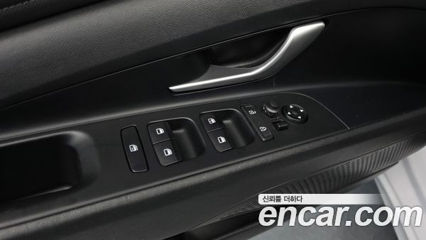 Hyundai Elantra 2021, фото 26
