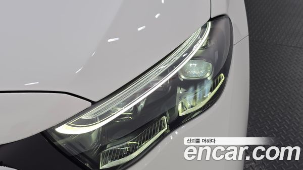 Mercedes-Benz E-Class 2024, фото 8