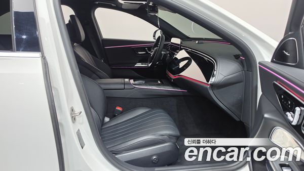 Mercedes-Benz E-Class 2024, фото 16