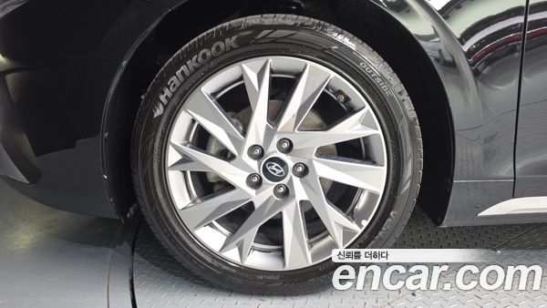 Hyundai Grandeur 2023, фото 5