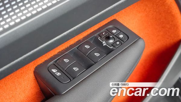 Volvo XC40 2020, фото 28