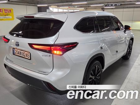 Toyota Highlander 2024, фото 6
