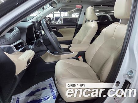 Toyota Highlander 2024, фото 10
