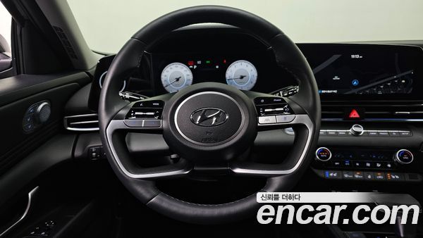 Hyundai Elantra 2023, фото 20