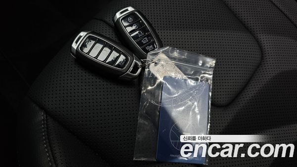 Hyundai Elantra 2023, фото 24