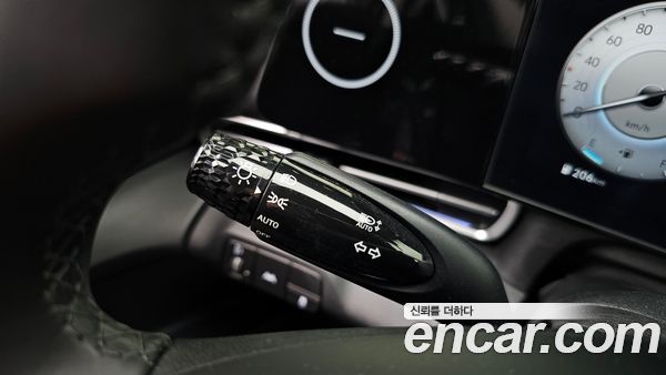 Hyundai Elantra 2023, фото 29