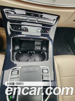 Mercedes-Benz E-Class 2021, фото 9