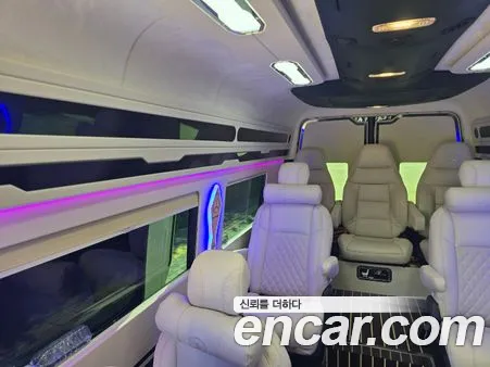 Mercedes-Benz Sprinter 2023, фото 9