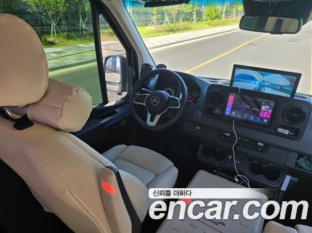 Mercedes-Benz Sprinter 2023, фото 16