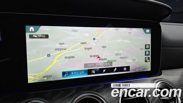 Mercedes-Benz E-Class 2023, фото 19
