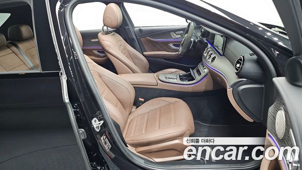 Mercedes-Benz E-Class 2023, фото 15