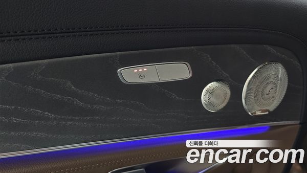 Mercedes-Benz E-Class 2023, фото 34