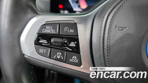 BMW i4 2023, фото 25