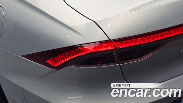 Hyundai Grandeur 2022, фото 9