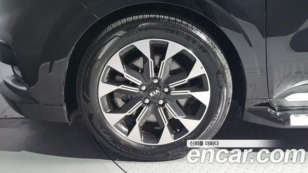 Kia Carnival 2021, фото 5