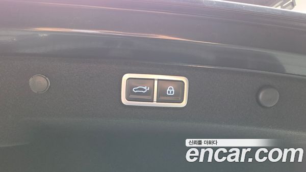 Hyundai Grandeur 2023, фото 24