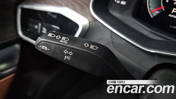 Audi A6 2023, фото 30