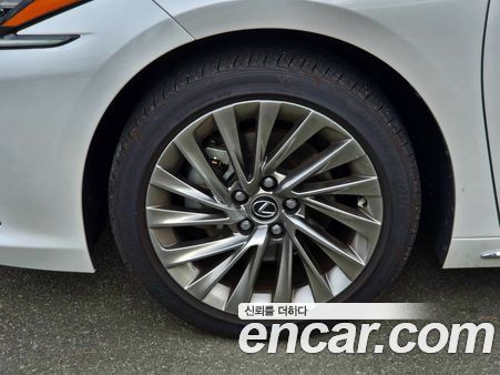 Lexus ES 2026, фото 5