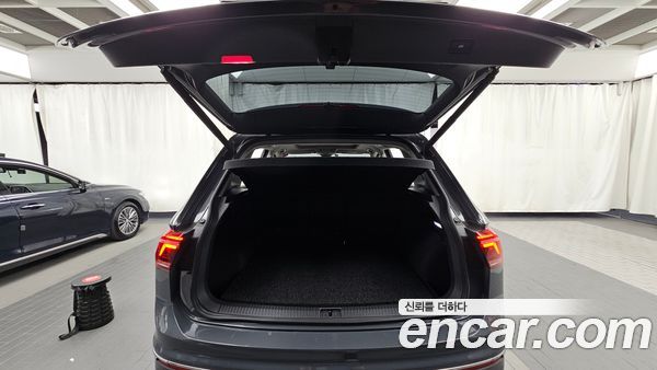 Volkswagen Tiguan 2023, фото 26
