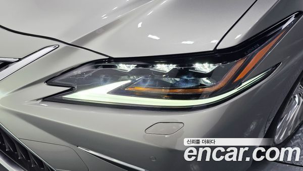 Lexus ES 2020, фото 8