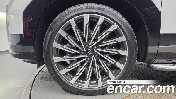 Hyundai Santa Fe 2025, фото 5