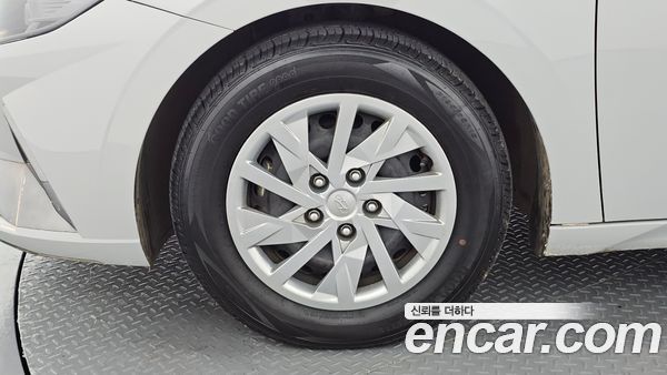 Hyundai Elantra 2021, фото 5