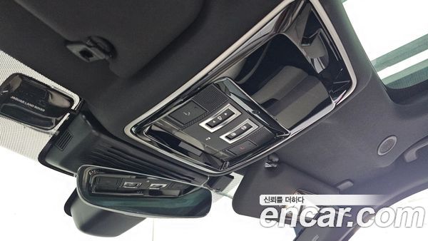Land Rover Range Rover Velar 2023, фото 31