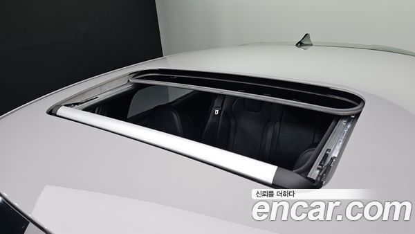 Hyundai Elantra 2022, фото 30