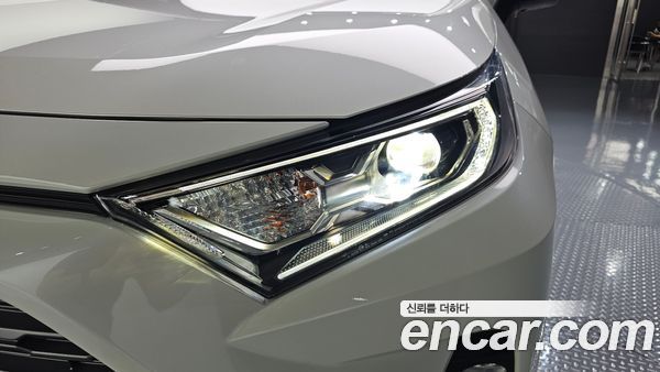 Toyota RAV4 2021, фото 7
