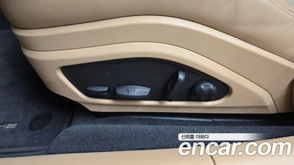 Porsche Panamera 2022, фото 31