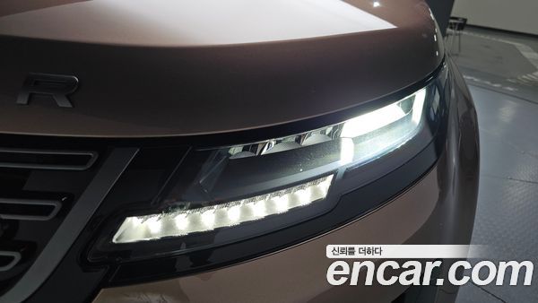 Land Rover Range Rover Evoque 2025, фото 7