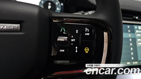 Land Rover Range Rover Evoque 2025, фото 30