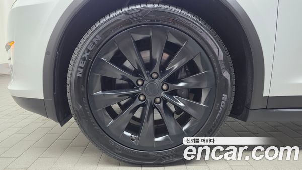 Tesla Model X 2020, фото 4