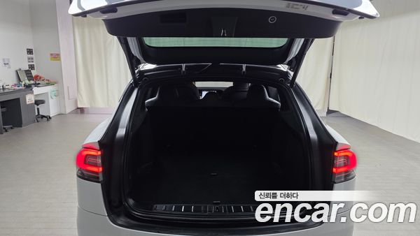Tesla Model X 2020, фото 25