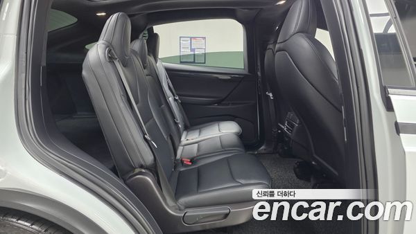 Tesla Model X 2020, фото 15