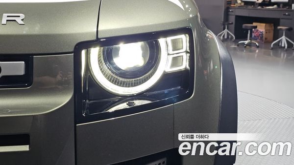 Land Rover Defender 2022, фото 8