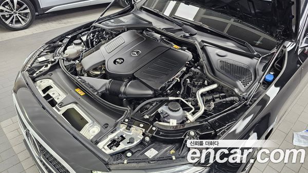 Mercedes-Benz E-Class 2024, фото 6