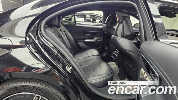 Mercedes-Benz E-Class 2024, фото 18