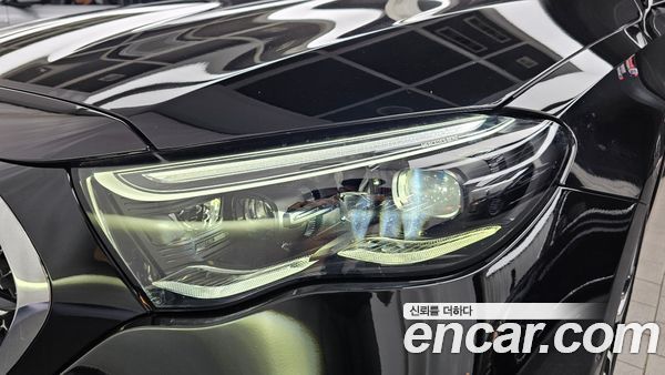 Mercedes-Benz E-Class 2024, фото 8